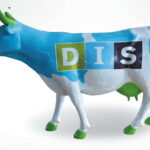 figura krowa gładka z logo
