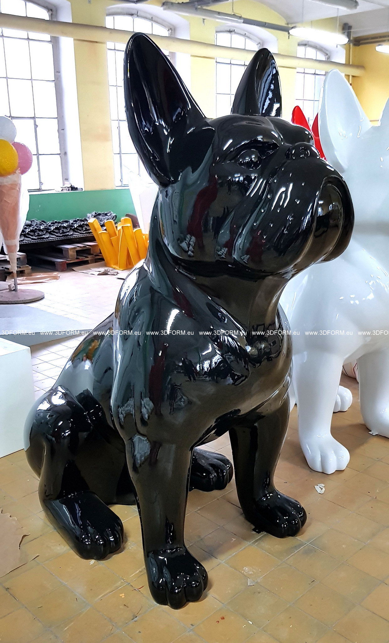 Französische Bulldogge Scooter Deko Figur Kunststein 25 x25 x10cm Retro Stil NEU 