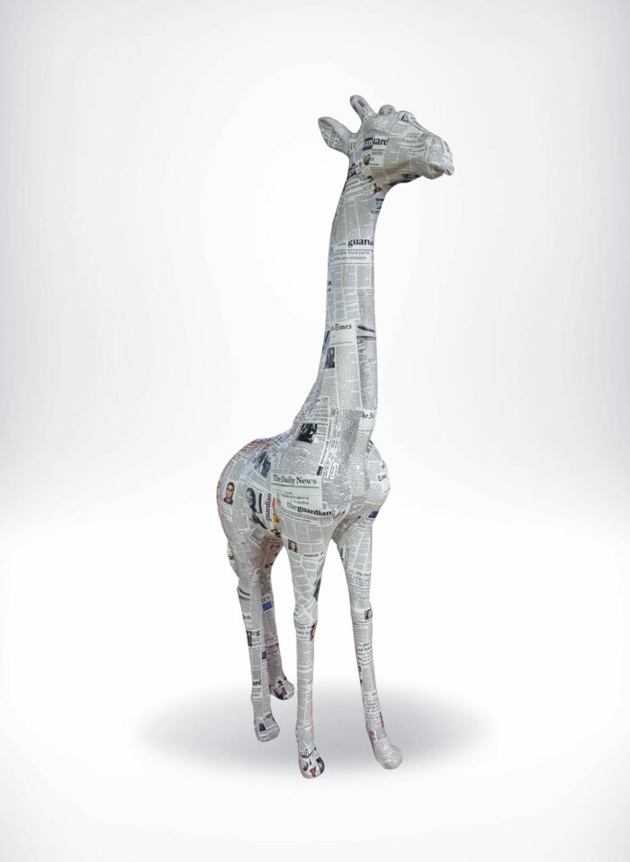 figura żyrafa pop-art gazeta GF062