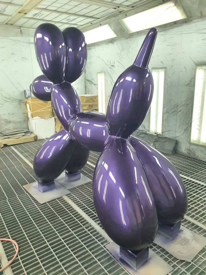 Balloon dog large violet