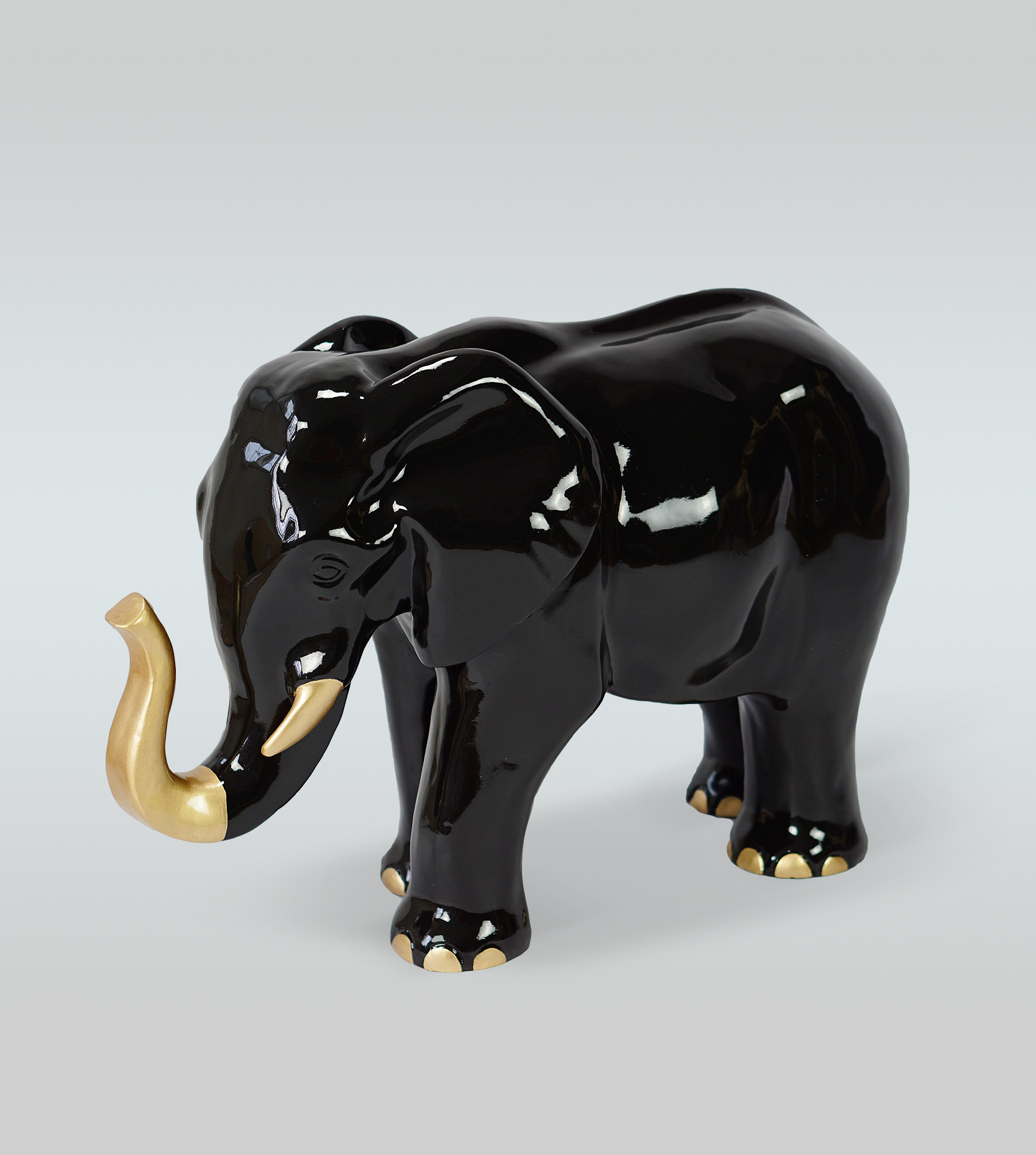 elephant black gold